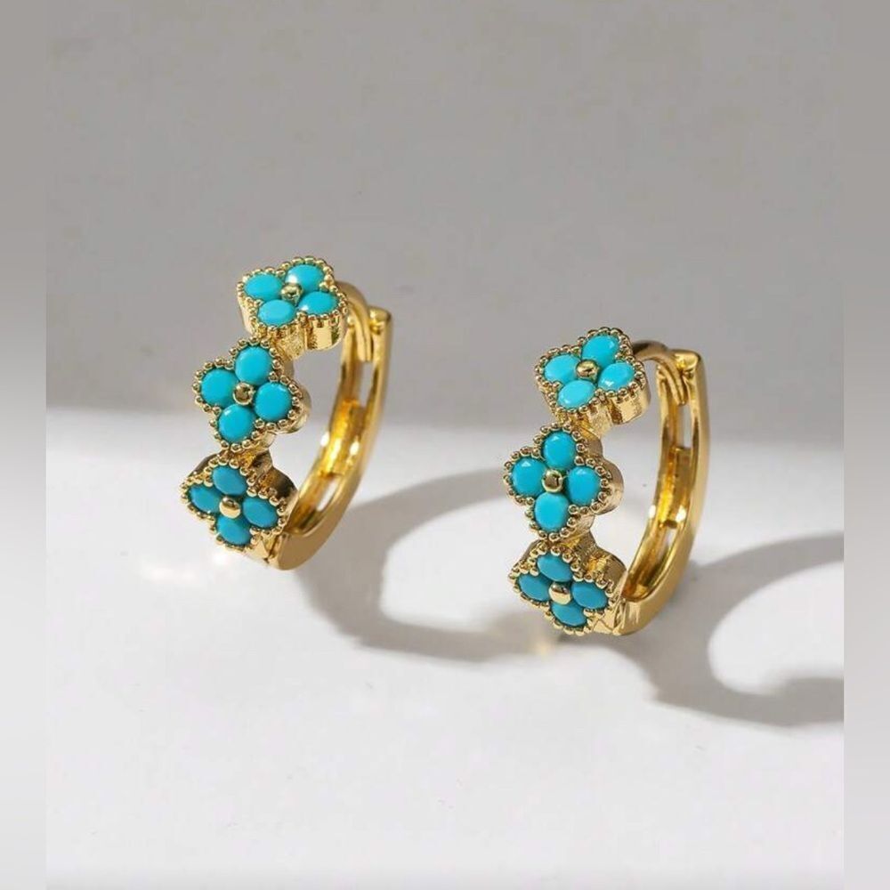 Floral Hoop Earrings Q328
